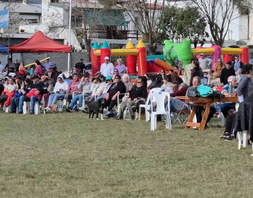 Domingos en Familia celebró 16 años con un gran festival para homenajear la historia, la cultura y la identidad de Federación